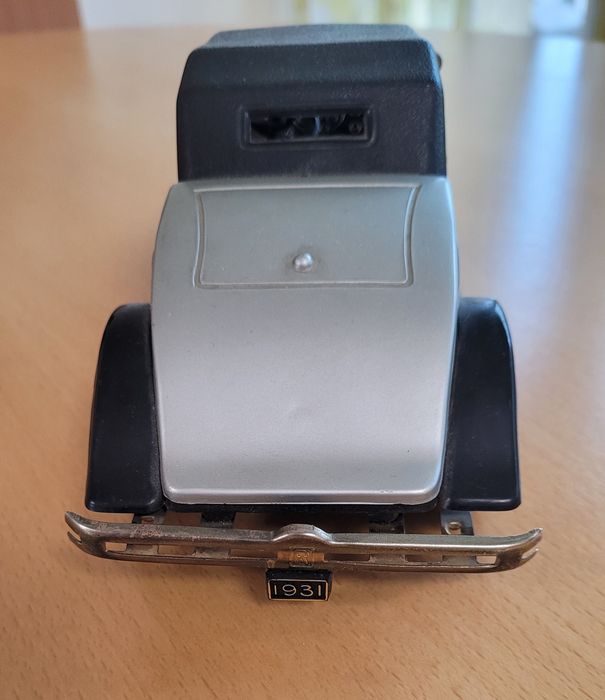 Винтидж Rolls Royce Phantom II (1931) – AM радио