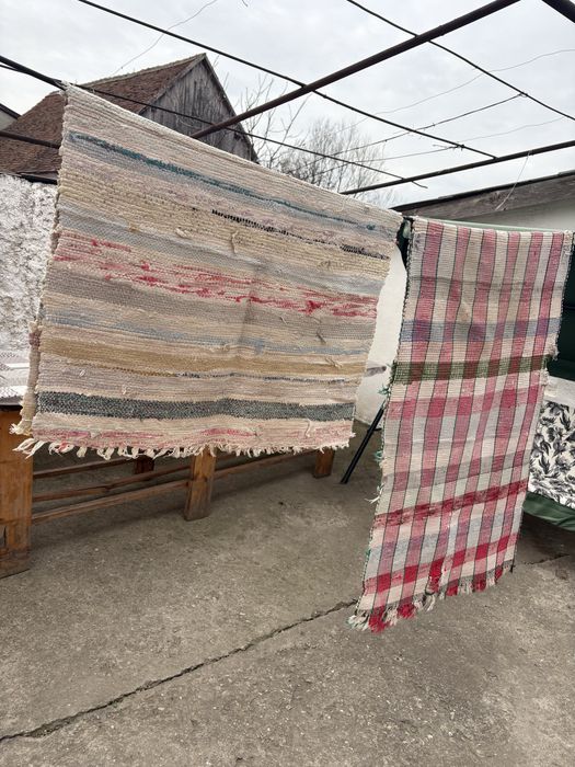 Covoare vechi in stare buna