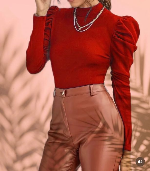 Топ с пышными рукавами. Лонгслив женский