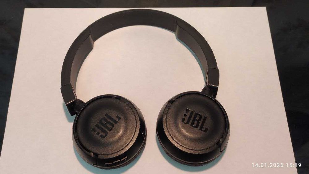 Наушники JBL TUNE 450BT Wireless on-ear headphones