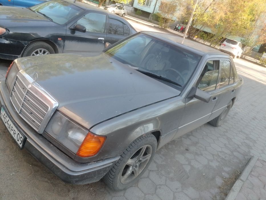 Продам Мерседес 124