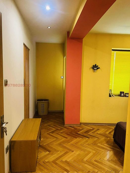 Продава се Къща в Шумен, Военно училище - 110 кв.м за 1901 €/кв.м - Снимка #11