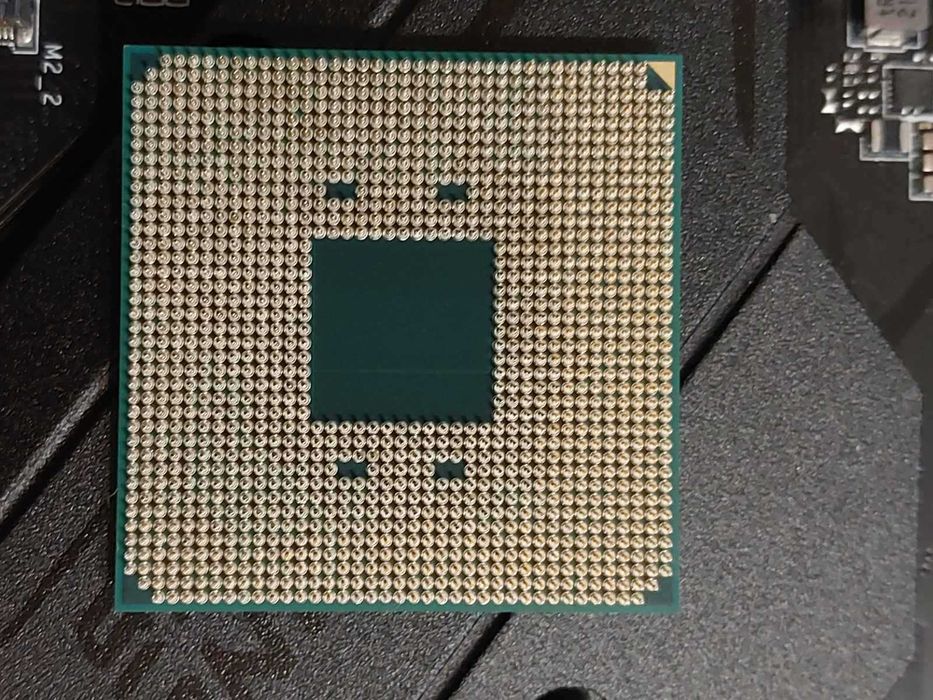 AMD Ryzen 7 5800X + MSI B550 Gaming Plus