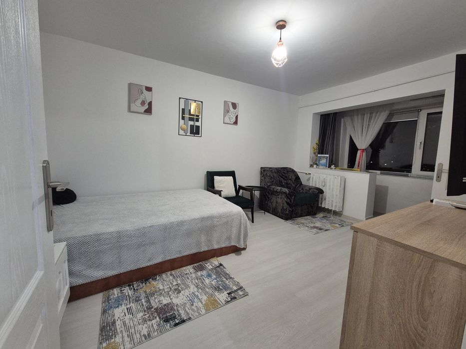 Garsoniera frumoasa, centru-zona Ciuperca renovata,izolata,contorizata