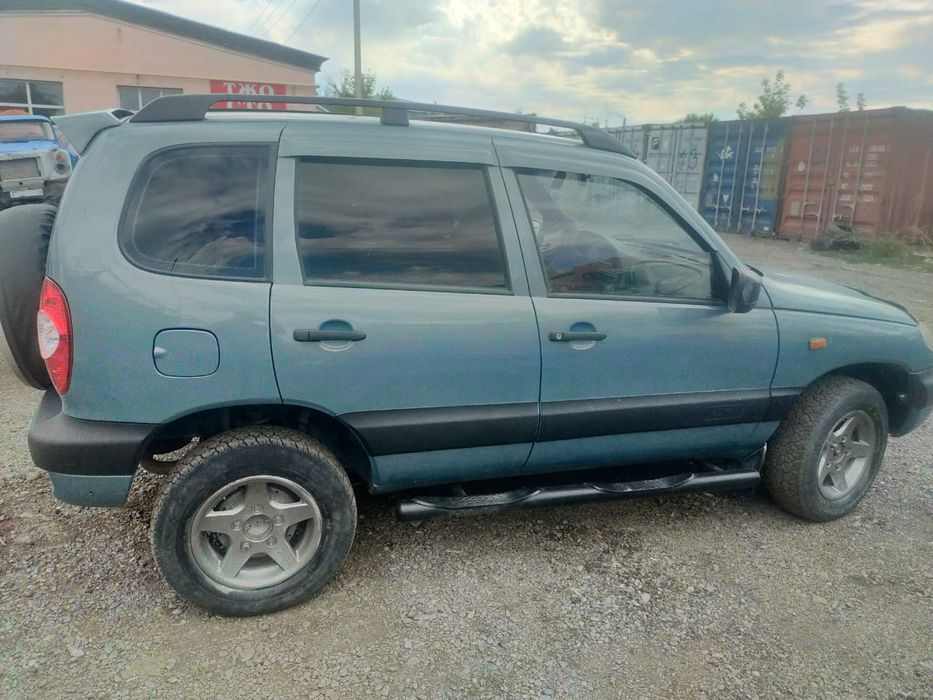 Продам ниву шевролет