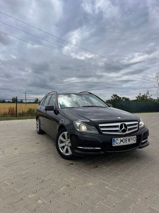 MERCEDES-BENZ C-Class 2012