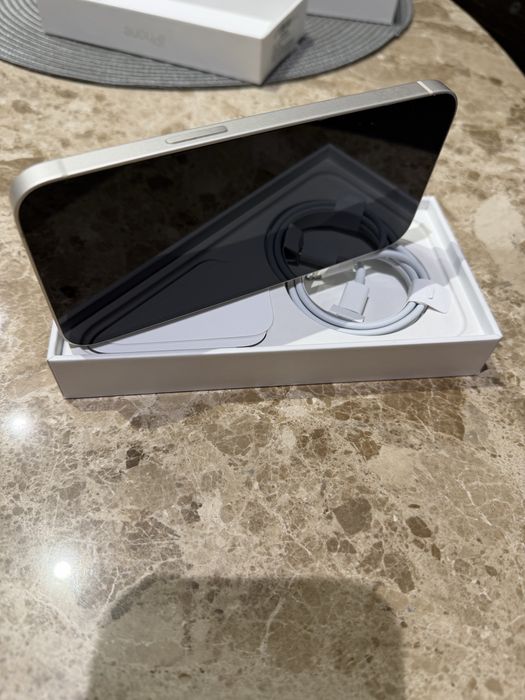 IPhone 14 128GB бял