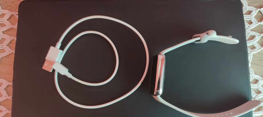 Watch Xiaomi smart mi band 9 pro
