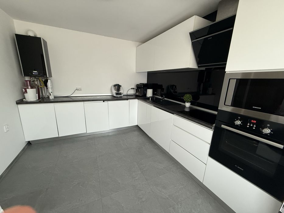 Vand mobila bucatarie MDF alb lucios