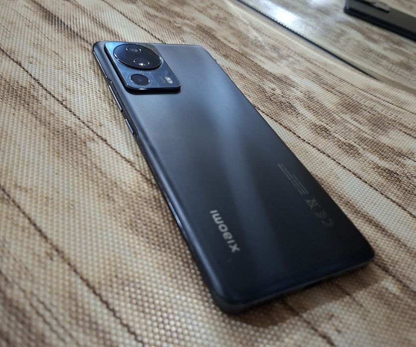 Xiaomi  13  lite
