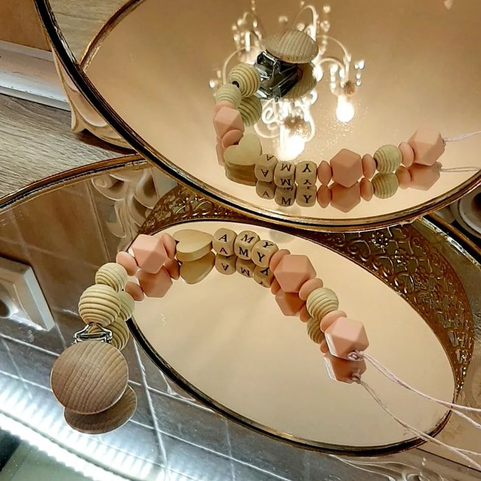 Lantisoare pentru suzeta