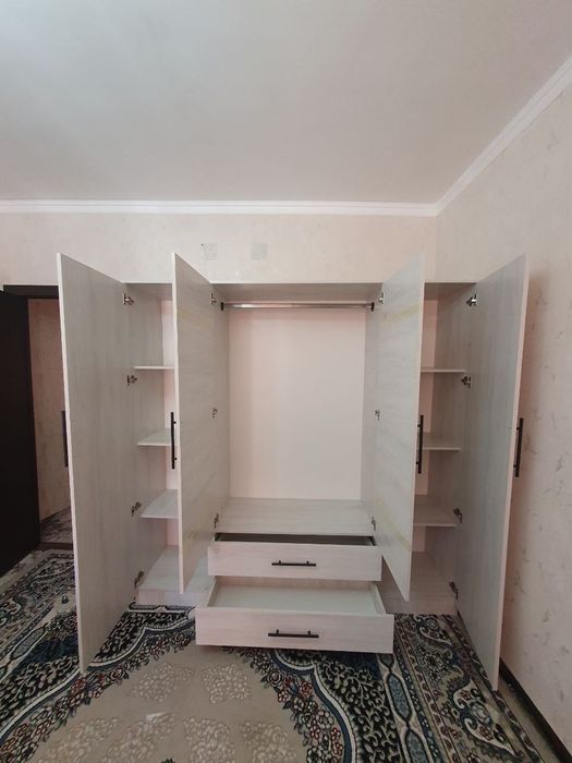 Shkaf sotiladi optom narxlarda