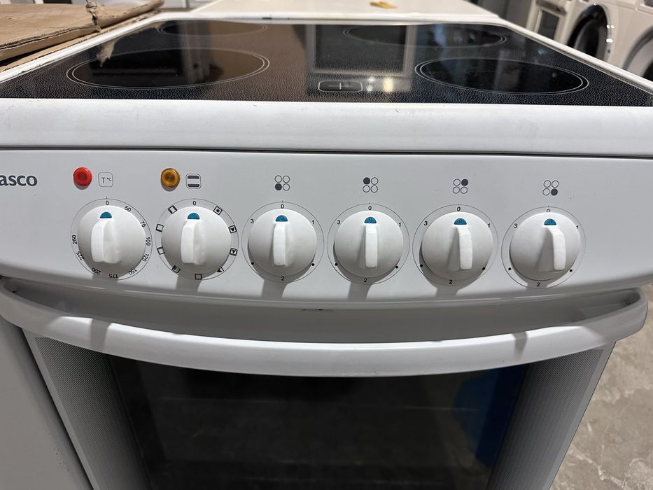 Печка +гаранция. Конвекция, керамичен плот. Безплатна доставка в София