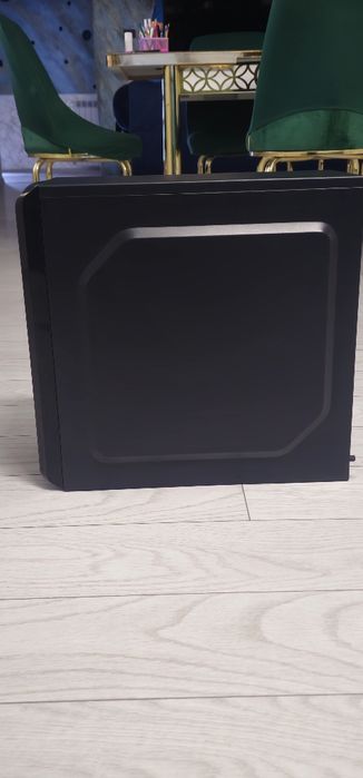 Vând PC + placă video (nefuncțională)