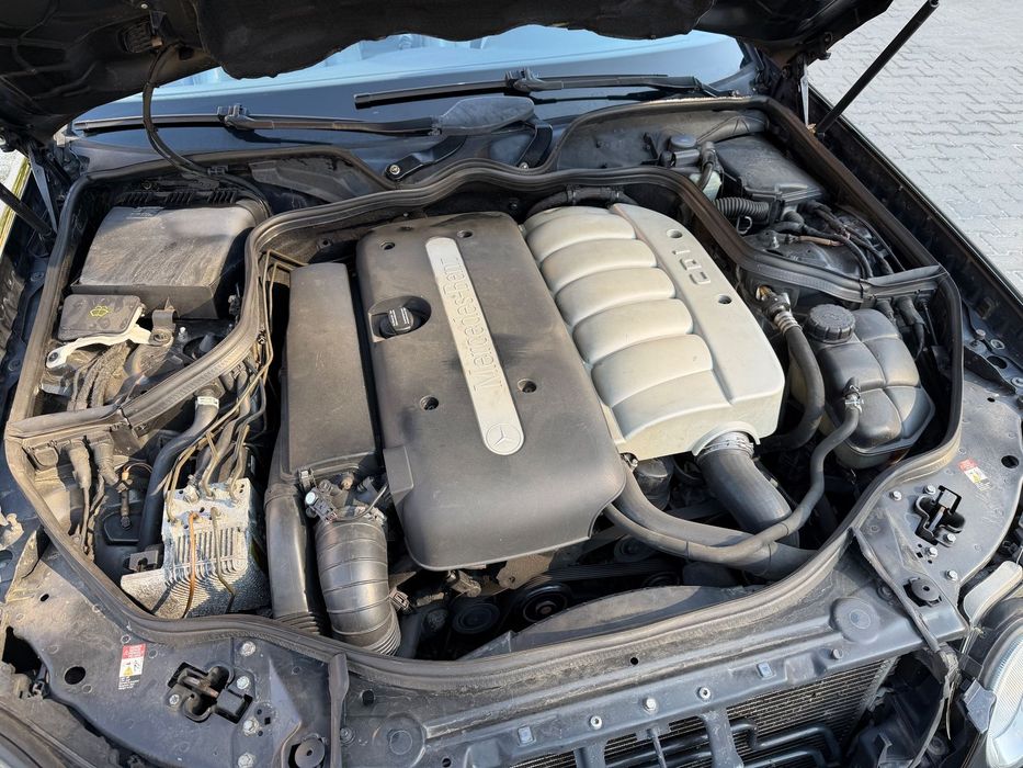 Mercedes-Benz E
