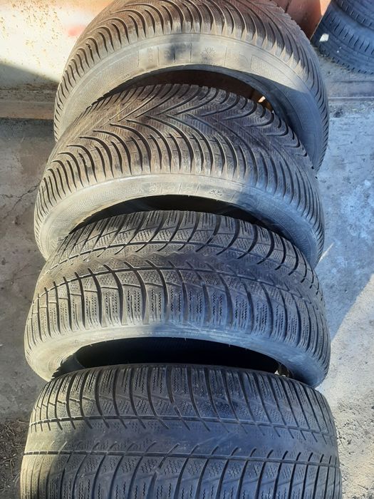 Продам шины 235/50/18