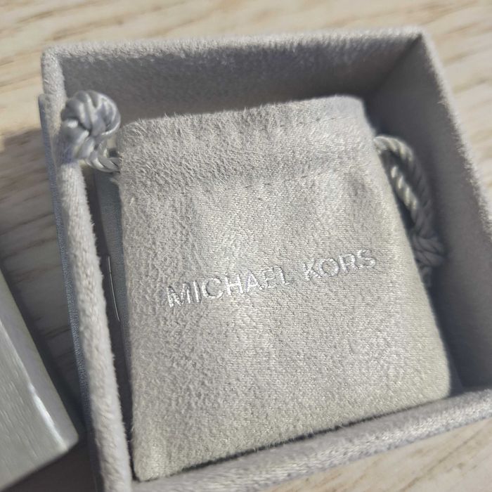 НОВО дамско колие MICHAEL KORS