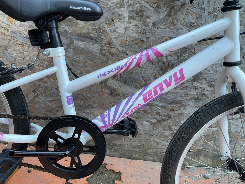 Bicicleta copii apollo envy roti 20”