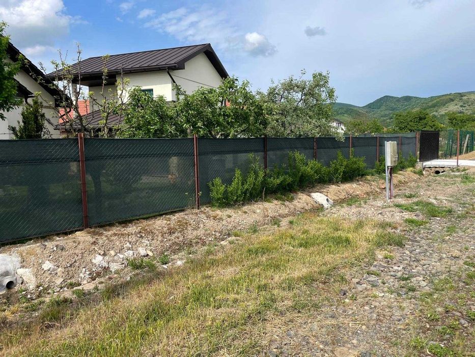 3463 mp teren intravilan Seini de vanzare, toate utilitățile, construibil, plat
