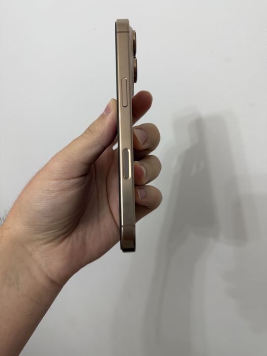 Iphone 16 pro 128 gb 90% емкость