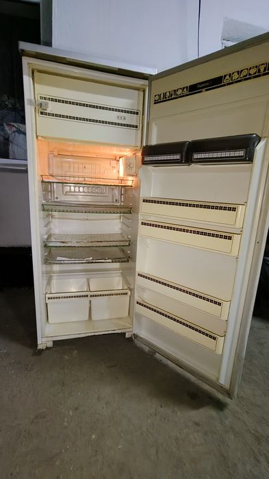Продам холодильник