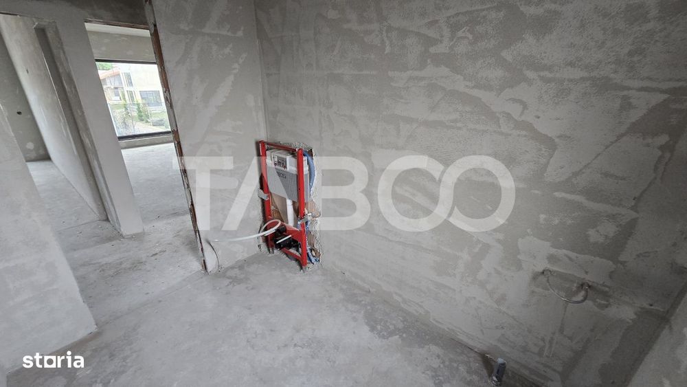 Duplex de vanzare 450mp teren liber 4 camere 2 bai 2 parcari Selimbar