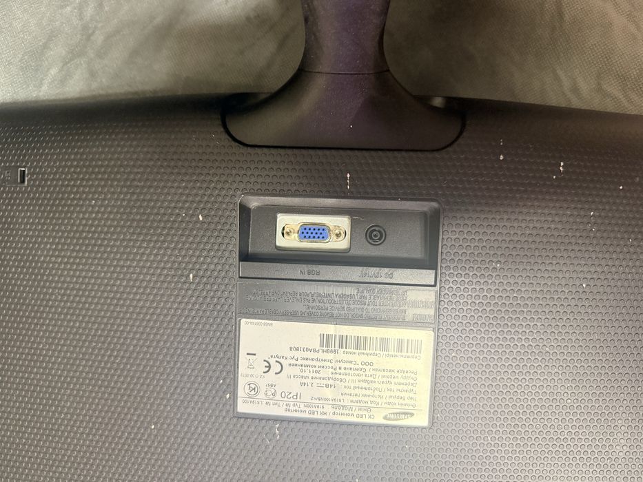 Монитор самсунг.