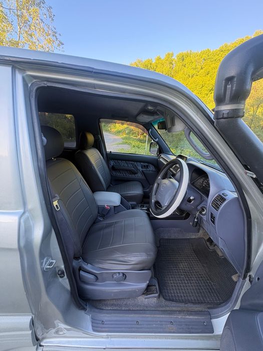 Toyota Land Cruiser Prado 90