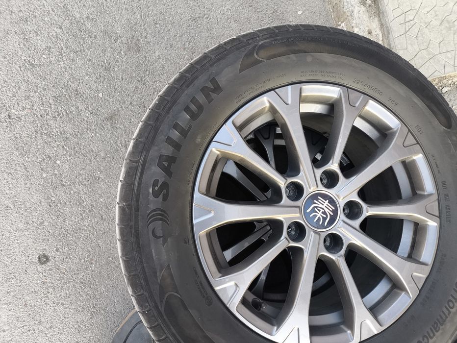 Шина диска 114.3 Сайлун 225/60/16