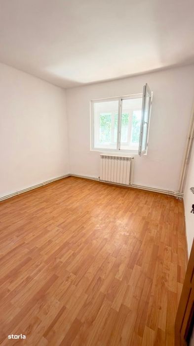 Vanzare apartament 4 camere in Micro 39 cu 2 balcoane