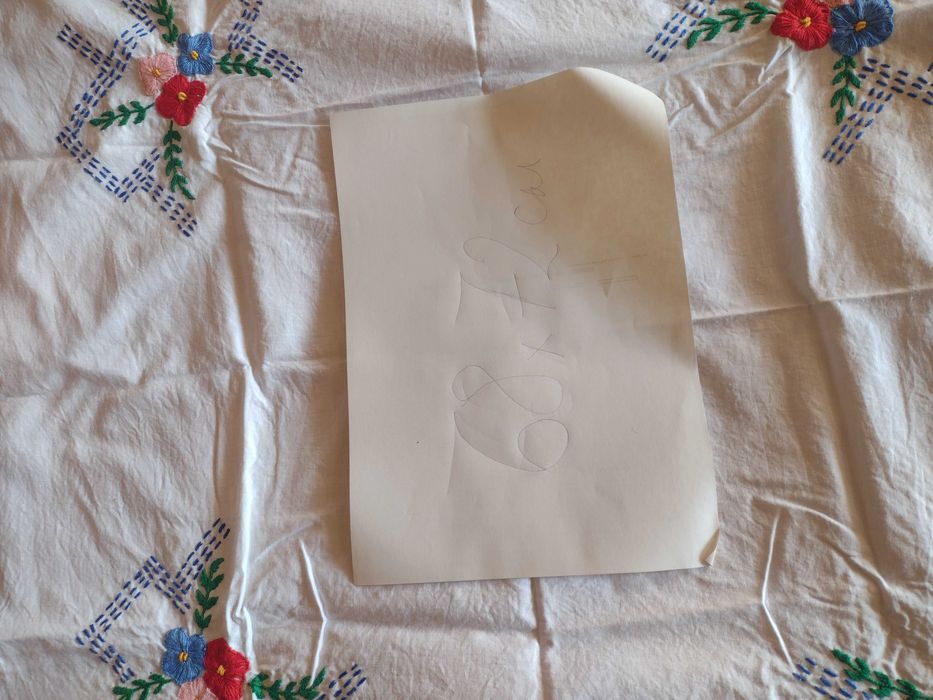 Старовремска текстилна украса за стена