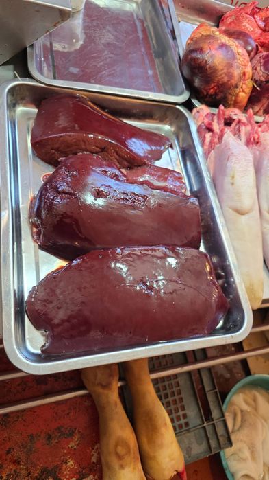 Печень говяжьи в большом количестве