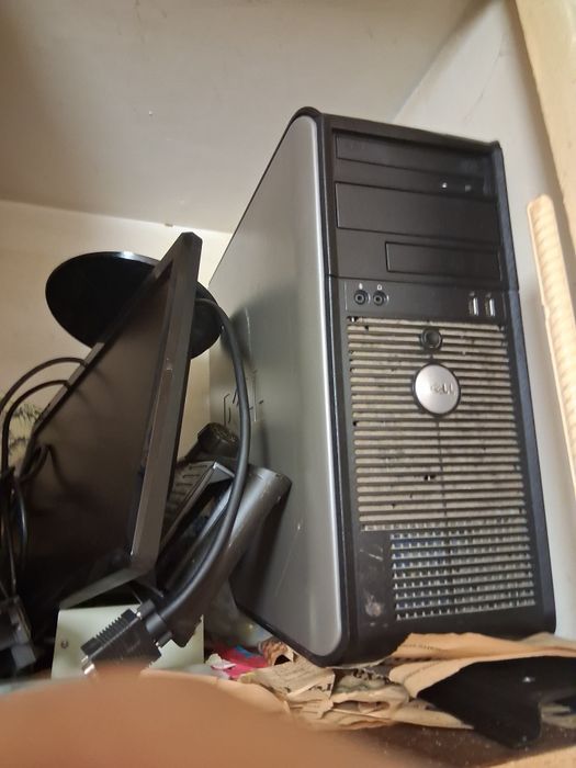 Vand calculator cu monitor