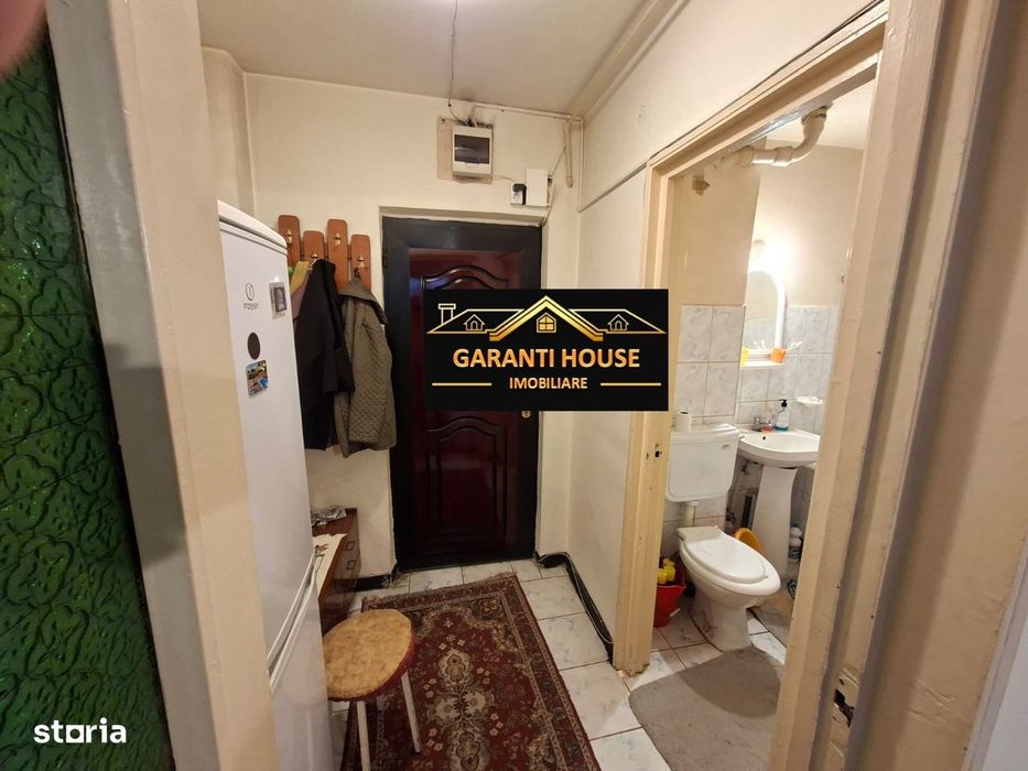 Independentei, etaj 1, garsoniera spatioasa, 46 000€ negociabil