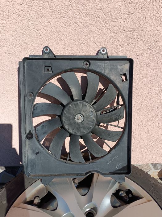 Vând Electroventilator Honda Civic 8 (2005- 2012) 2.2 CDTI