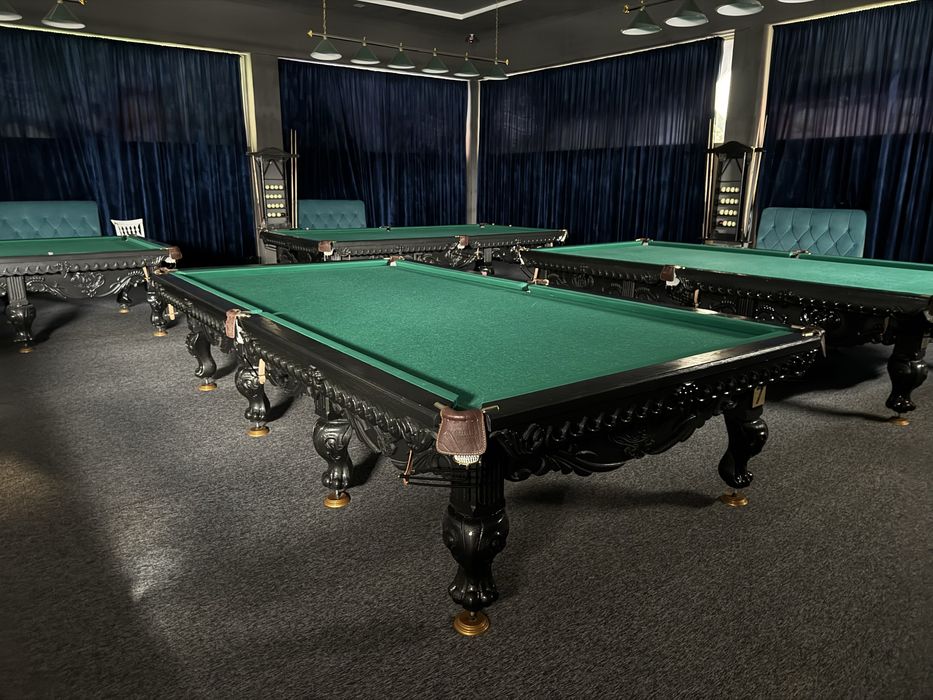 Billiard va tennia stollari sotiladi