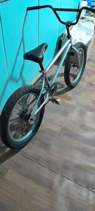 Велосипед трюковый BMX 40000тнг.