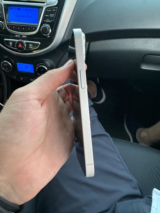 Продаю Iphone 14