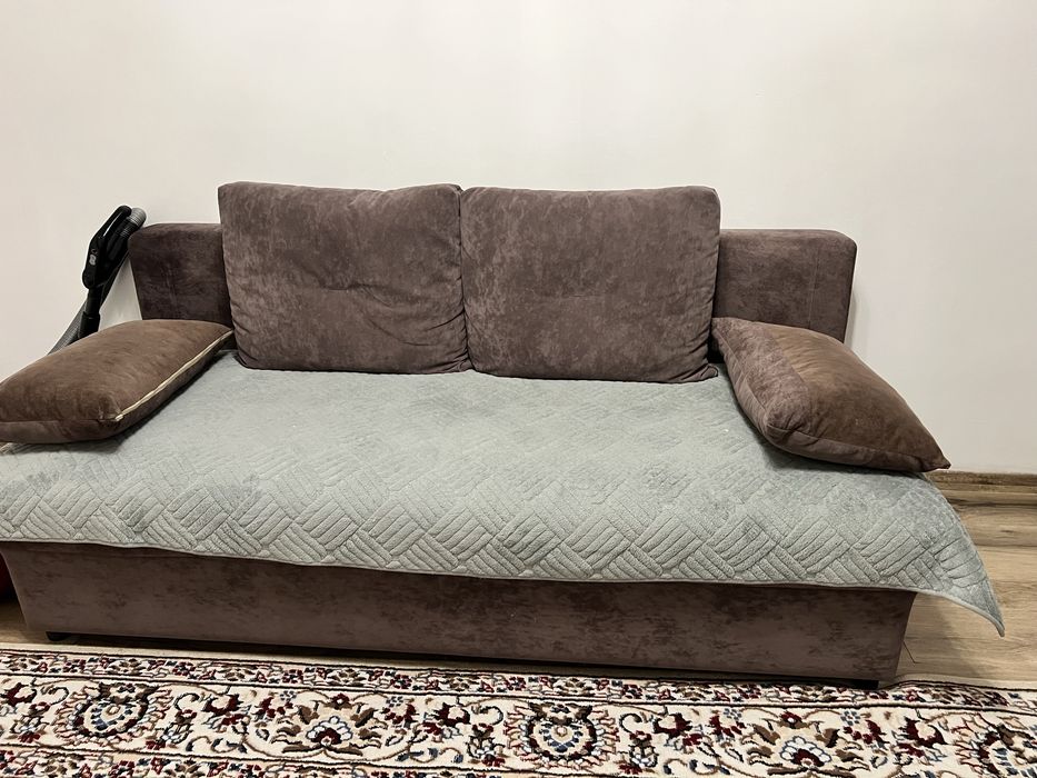 Продам диван Софа состояние новое размер 190*90
