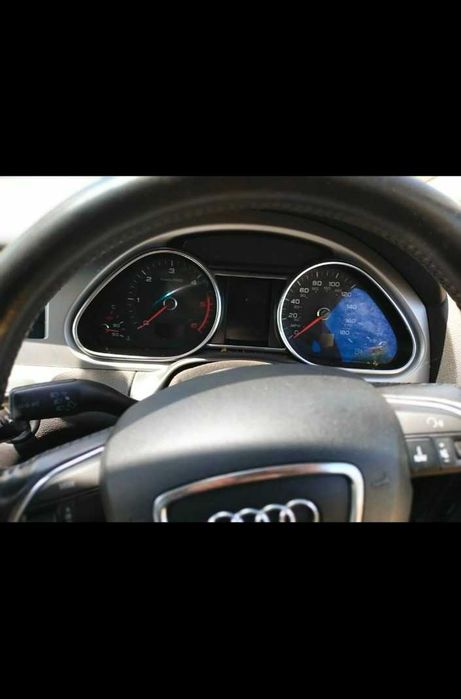 Audi Q7 an 2012