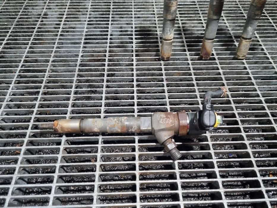 Injector Suzuki Vitara IV 1.6 D 2014 - 2018 120CP D16AA (1288) Diesel 0445110589