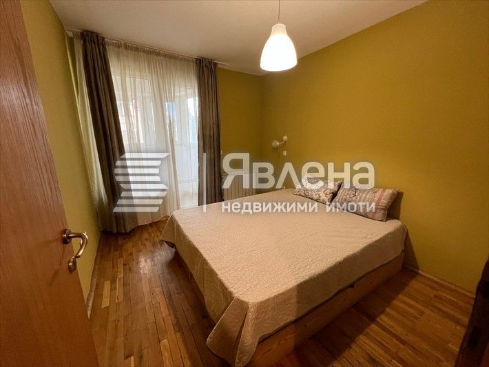 Дава се под наем Четиристаен апартамент в София, Студентски град - 200 кв.м за 1100 € - Снимка #11