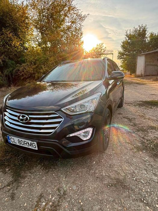 Hyundai Grande Santa Fe 7 Locuri