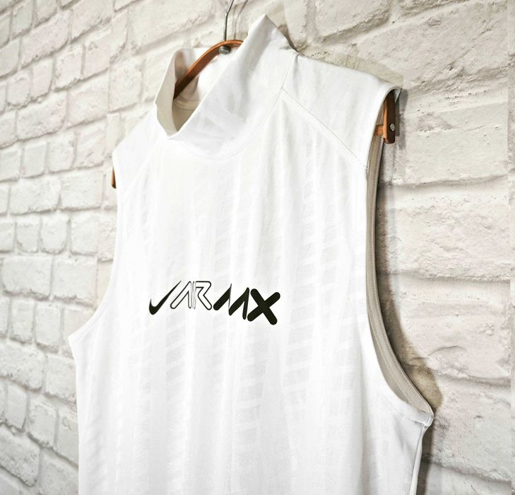 NIKE Air Max Оригинална рокля размер L