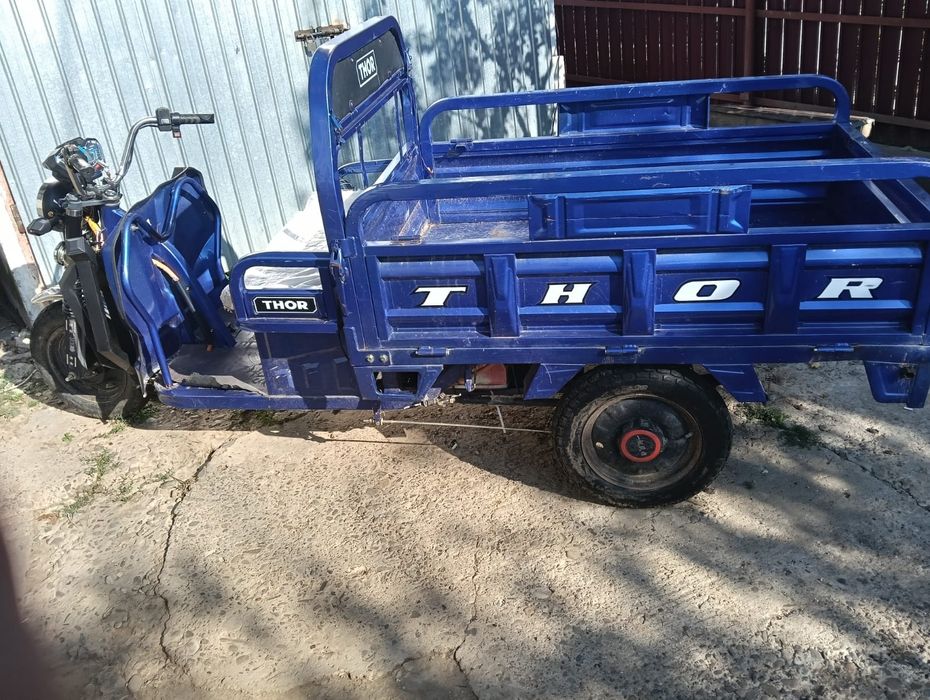 Vând Triciclu electric