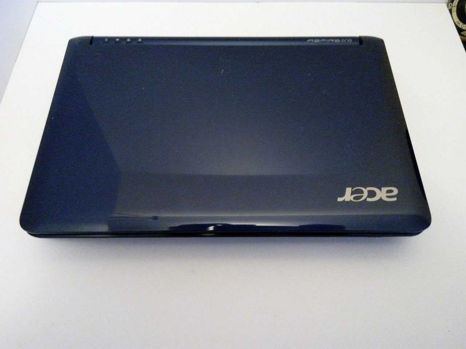 нетбук Асеr Aspire one  без блока питания