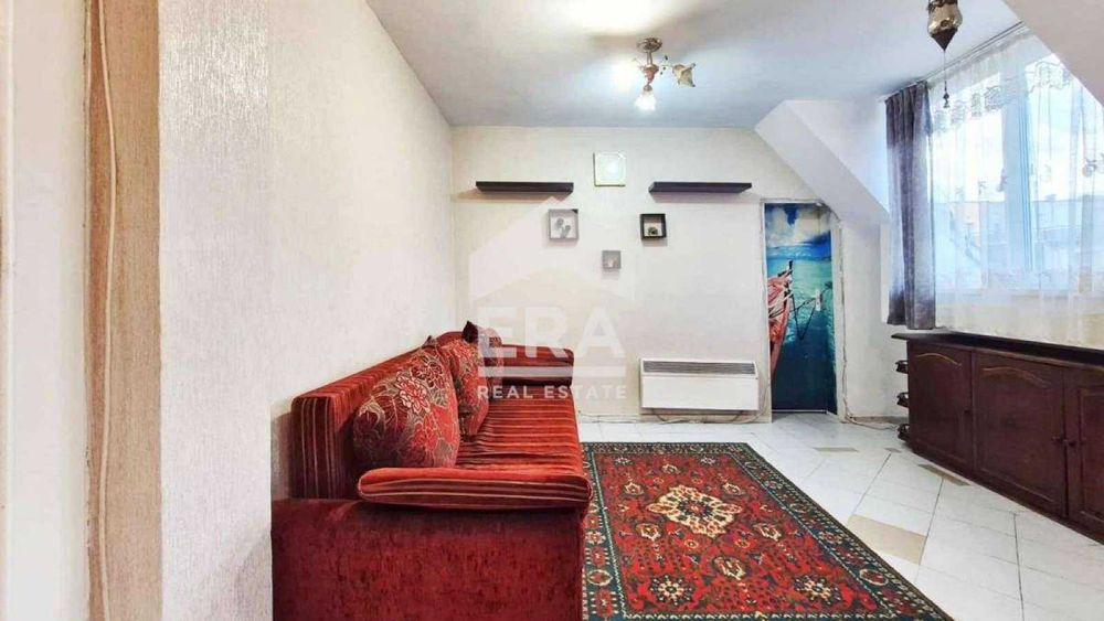 Продава се Тристаен апартамент в Варна, Център - 80 кв.м за 892 €/кв.м - Снимка #2