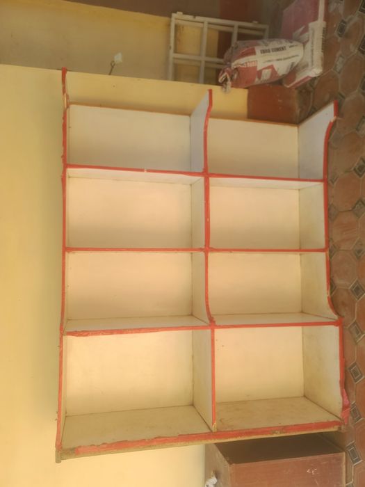 Mebel arzon sotiladi!
Uyimni bo‘shatishim kerakligi sababli i