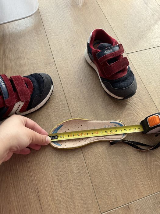 Adidasi Geox marime 26