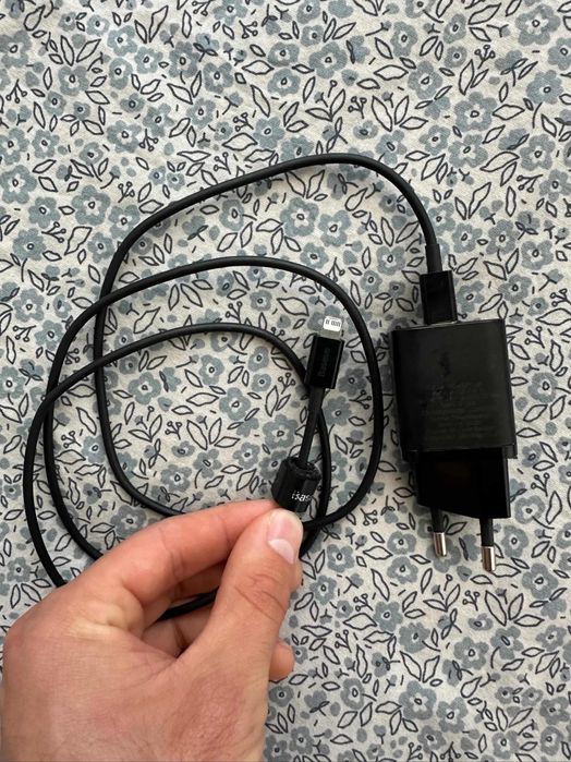 Încărcător complet ORIGINAL APPLE Iphone, 11 12 13 14 pro max, cu încărcare rapidă adaptor 20W+cablu mufă USB-C la Lightning OFERTĂ
